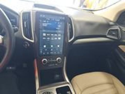 Used 2022 Ford Edge SEL w/ Convenience Package image 7