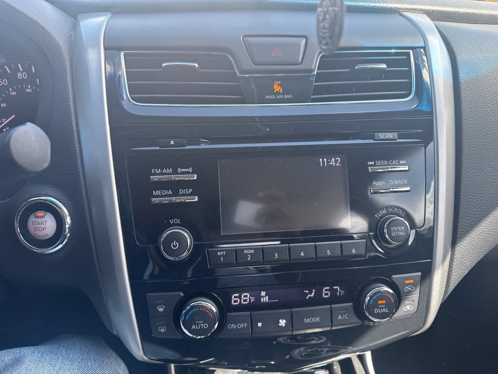 Used 2014 Nissan Altima 2.5 SL w/ Moonroof Package FWD image 18