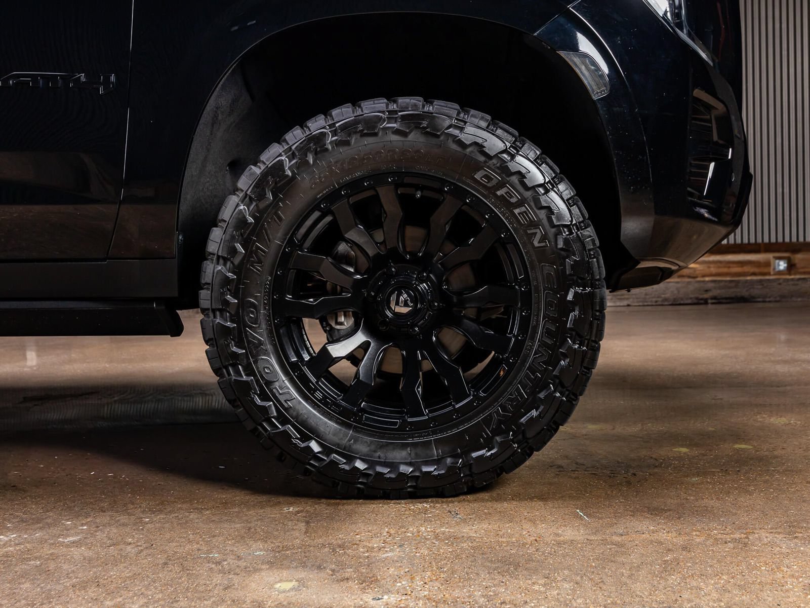 Used 2022 GMC Yukon AT4 AWD/4WD image 11