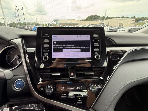 Used 2024 Toyota Camry LE FWD image 21