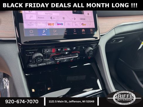 New 2025 Jeep Grand Cherokee Summit w/ High Altitude Package image 22