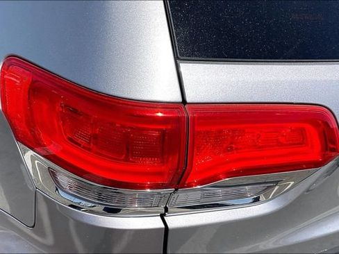 Used 2014 Jeep Grand Cherokee Limited RWD image 27