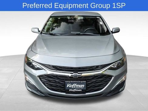 Used 2025 Chevrolet Malibu RS image 2