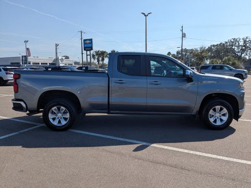 Used 2020 Chevrolet Silverado 1500 LT image 3
