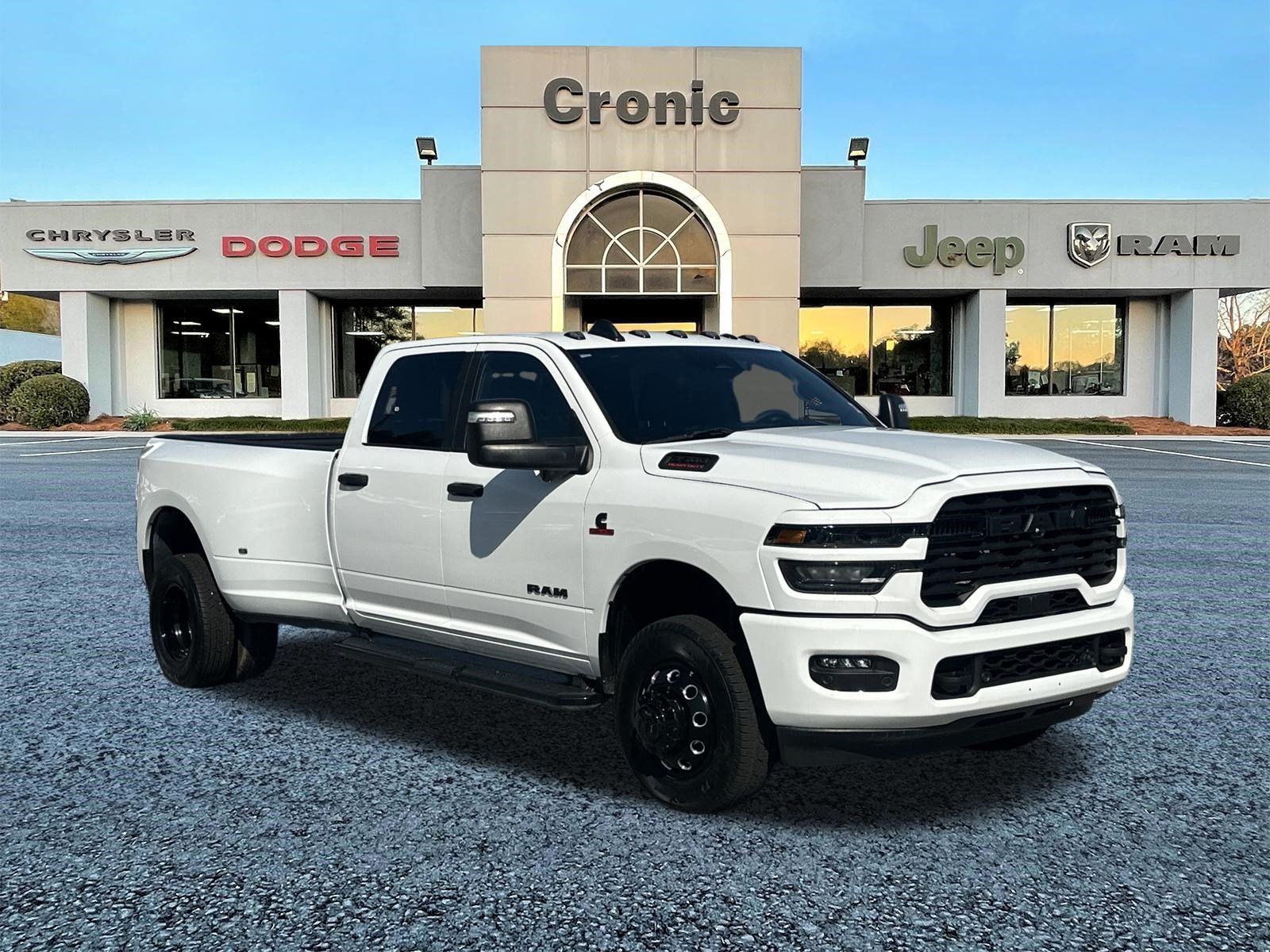Used 2025 RAM 3500 Big Horn AWD/4WD image 1