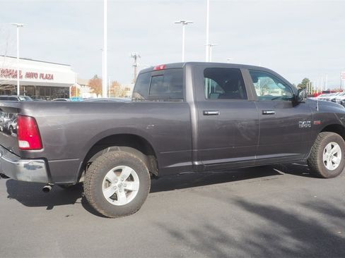 Used 2016 RAM 1500 Classic SLT w/ Luxury Group image 5