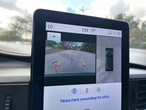 Used 2022 Ford Explorer King Ranch image 35