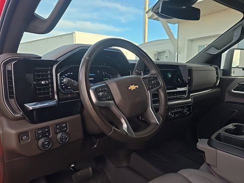 Used 2024 Chevrolet Silverado 2500 LTZ image 16