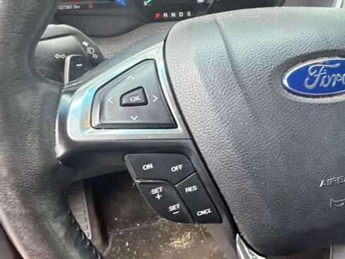 Used 2015 Ford Edge Titanium w/ Equipment Group 301A FWD image 21