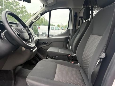 Used 2025 Ford Transit 250 Low Roof w/ Exterior Upgrade Package RWD image 29