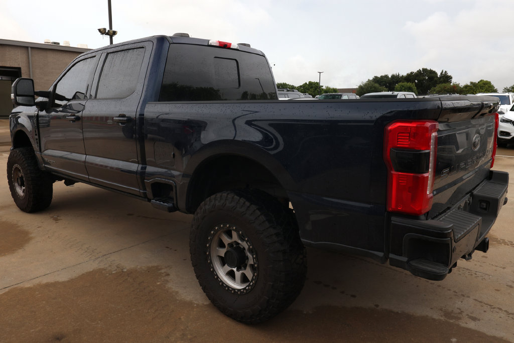 Used 2024 Ford F250 Lariat w/ Black Appearance Package AWD/4WD image 7