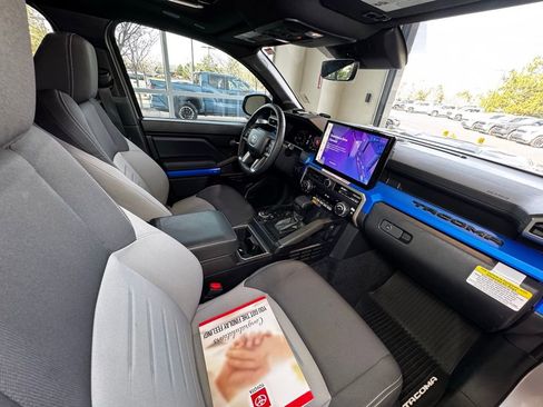 Used 2024 Toyota Tacoma TRD Sport w/ TRD Sport Upgrade Package image 51