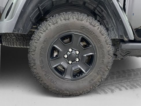 Used 2021 Jeep Gladiator Mojave image 26