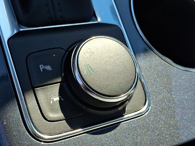 Used 2022 Chevrolet Blazer LT FWD image 22