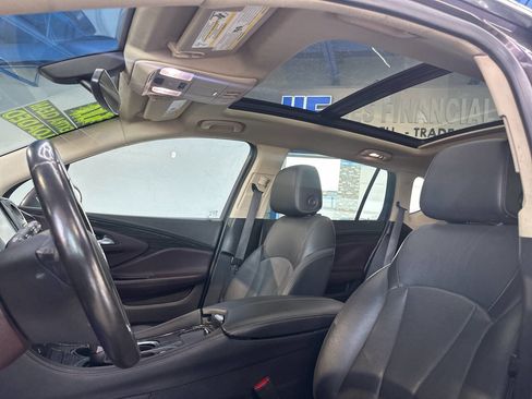 Used 2017 Buick Envision Essence image 18
