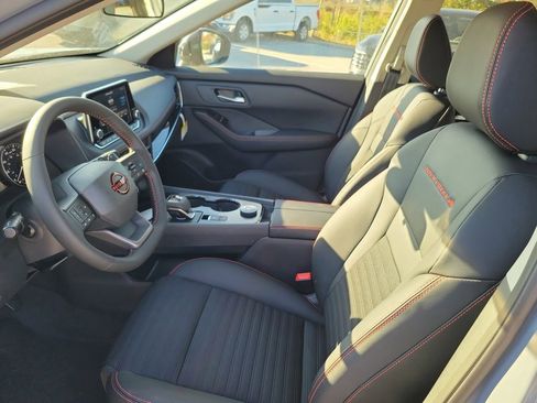 New 2026 Nissan Rogue SV AWD/4WD image 8