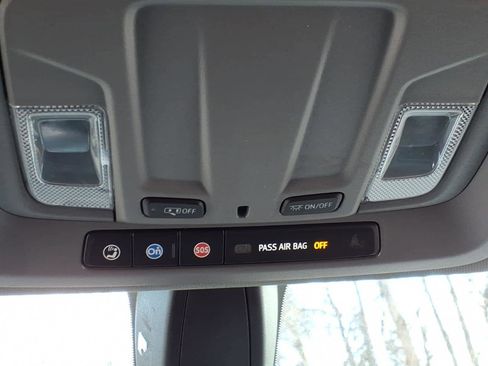 Certified 2021 Chevrolet Silverado 1500 RST image 19