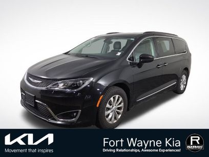 Used 2017 Chrysler Pacifica Touring-L