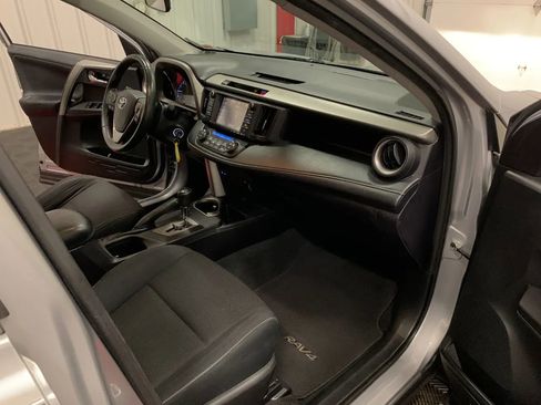 Used 2017 Toyota RAV4 XLE image 49