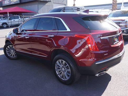 Used 2017 Cadillac XT5 Luxury w/ Driver Awareness Package AWD/4WD image 4