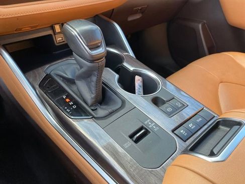 Used 2020 Toyota Highlander Platinum image 11