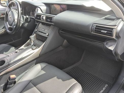 Used 2020 Lexus IS 300 w/ Navigation Package image 29