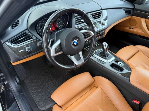 Used 2016 BMW Z4 sDrive28i w/ Sport Package image 4