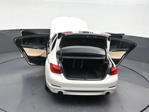 Used 2019 BMW 530i w/ Convenience Package RWD image 35