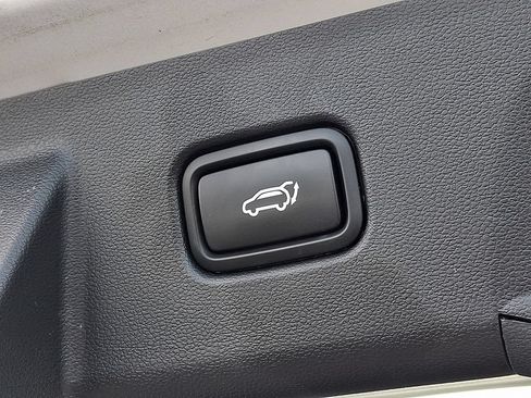 Used 2025 Hyundai Tucson SEL FWD image 30