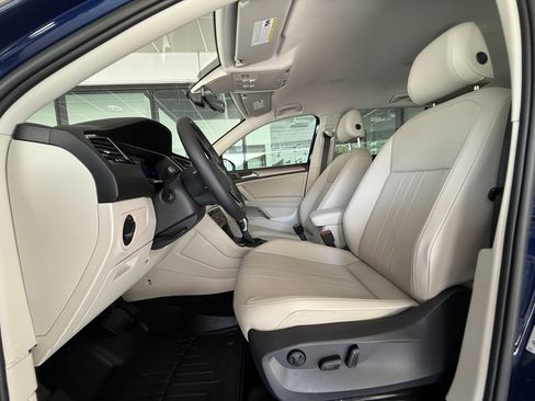 Used 2022 Volkswagen Tiguan SE image 5