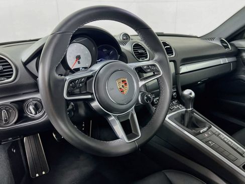 Certified 2025 Porsche 718 Cayman S RWD image 24