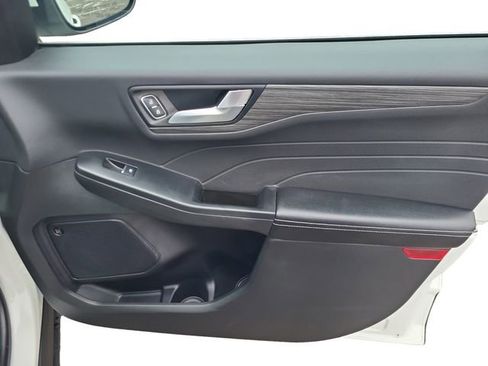 Used 2024 Ford Escape SE w/ PHEV Premium Package image 28