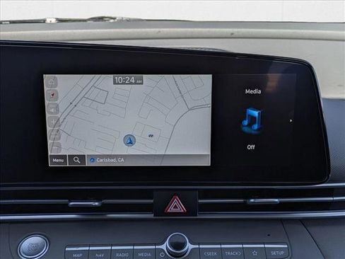 New 2025 Hyundai Elantra SEL image 13