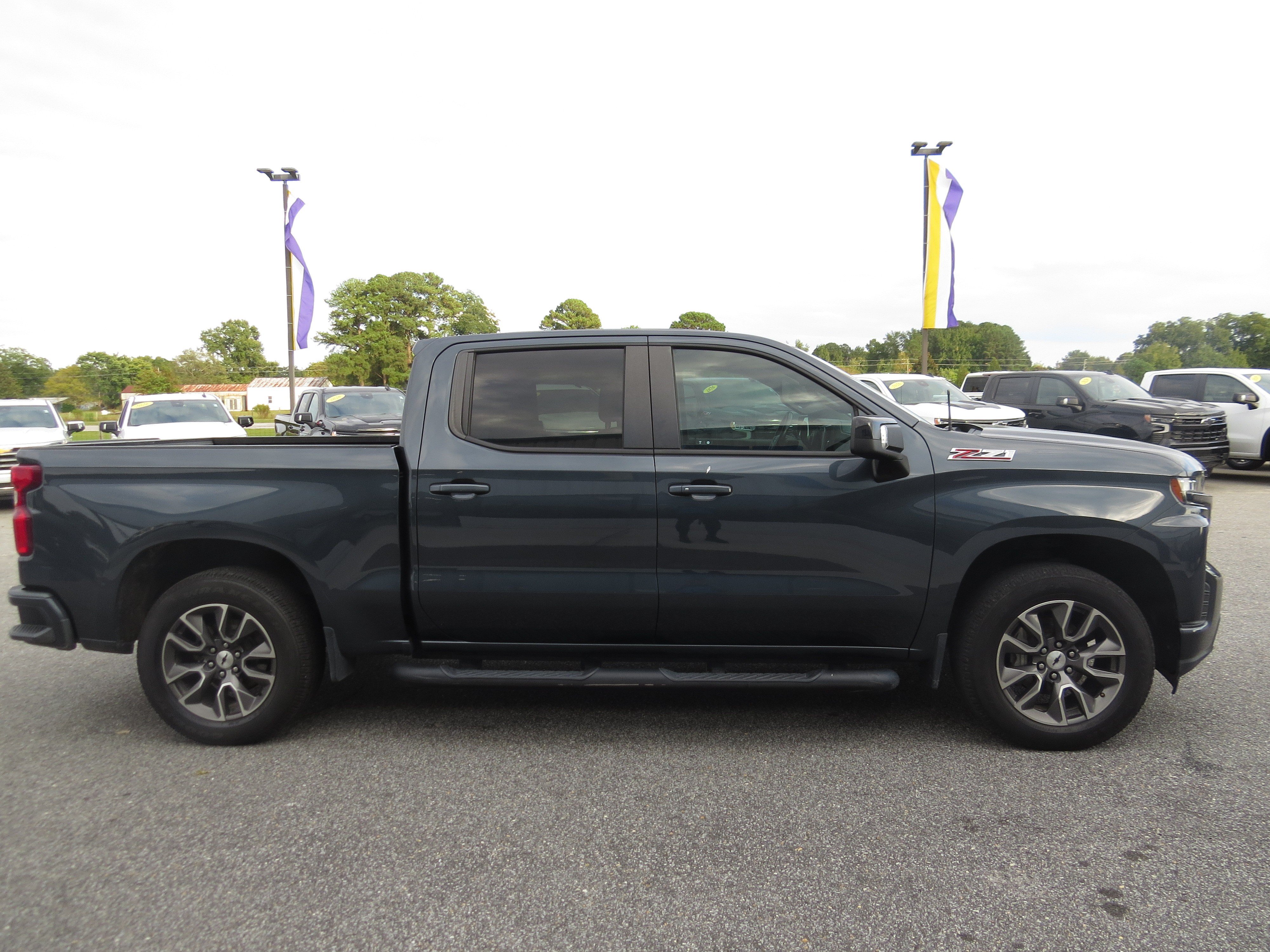 Used 2020 Chevrolet Silverado 1500 RST AWD/4WD image 25