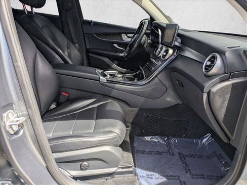 Used 2017 Mercedes-Benz GLC 300 4MATIC Coupe image 21