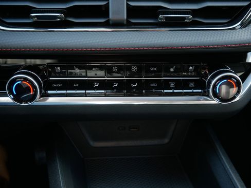 New 2026 Chevrolet Equinox RS w/ Convenience Package III image 8