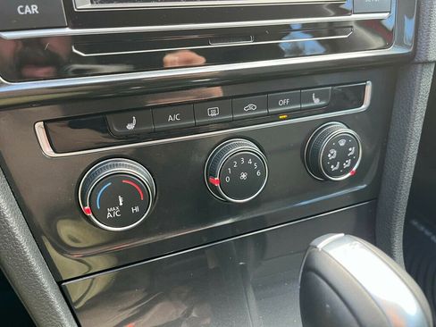 Used 2019 Volkswagen Golf Alltrack SE image 47