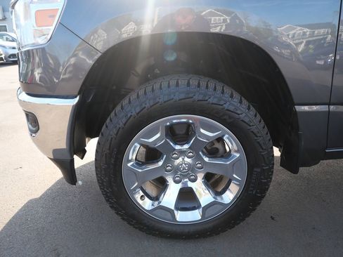 Used 2020 RAM 1500 Big Horn AWD/4WD image 30