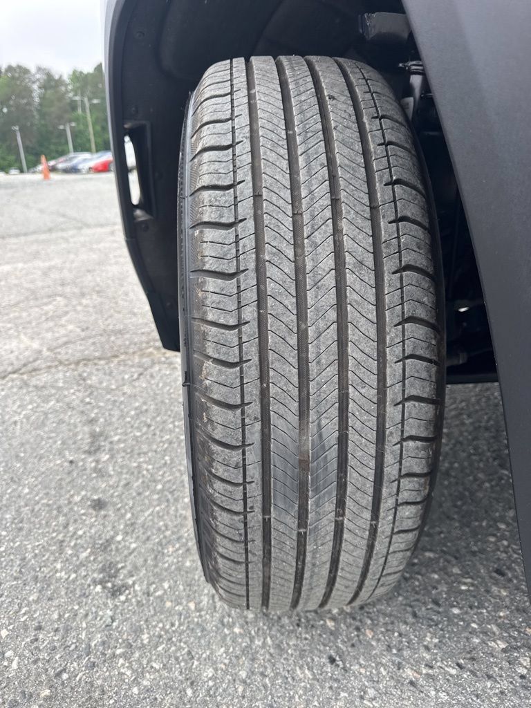 Used 2026 GMC Terrain Elevation FWD image 32