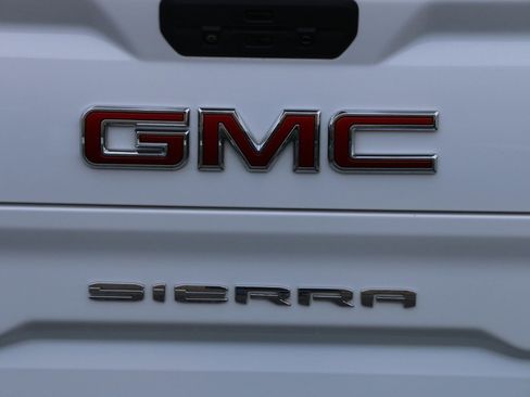Used 2021 GMC Sierra 1500 SLT w/ SLT Premium Package image 5