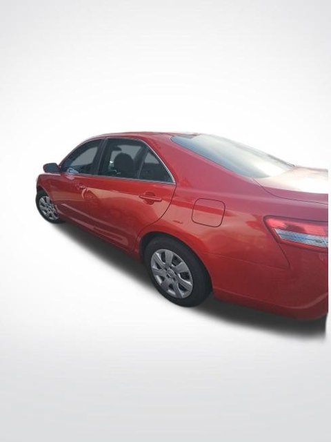 Used 2011 Toyota Camry LE FWD image 4