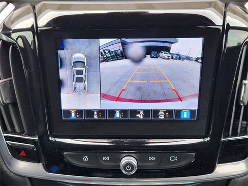 Used 2023 Chevrolet Traverse RS image 14