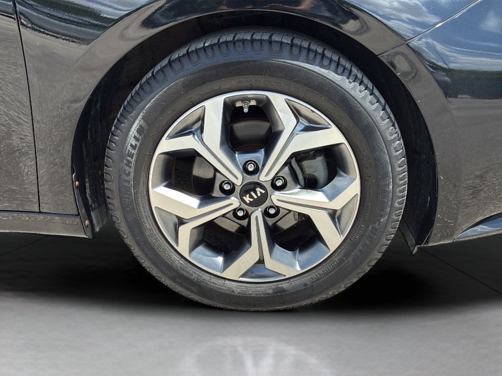 Used 2019 Kia Forte LXS FWD image 29