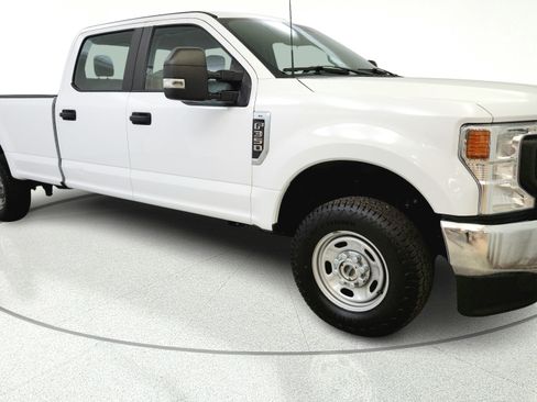 Used 2022 Ford F350 XL w/ Power Equipment Group AWD/4WD image 6