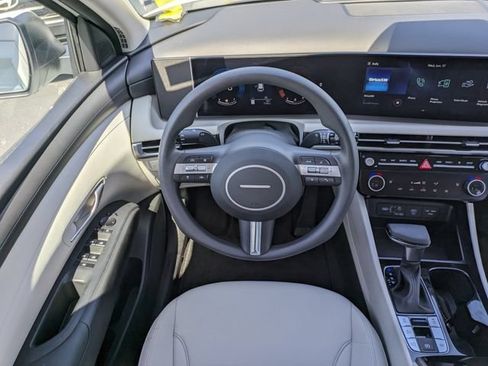 Certified 2026 Hyundai Tucson SEL AWD/4WD image 17