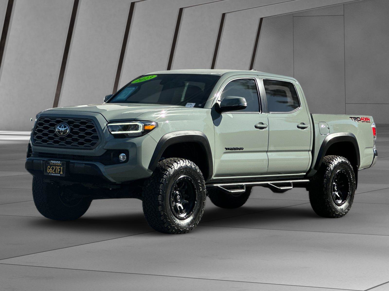 Used 2023 Toyota Tacoma TRD Off-Road AWD/4WD image 8