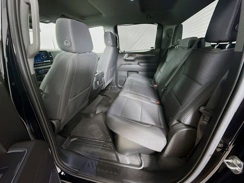 Used 2022 Chevrolet Silverado 1500 LT w/ Protection Package image 22