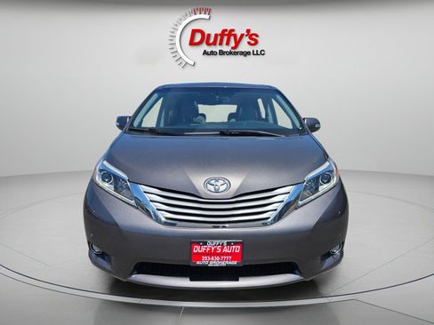 Used 2017 Toyota Sienna Limited Premium AWD/4WD image 18