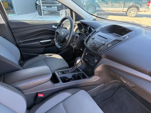 Used 2018 Ford Escape SE image 26