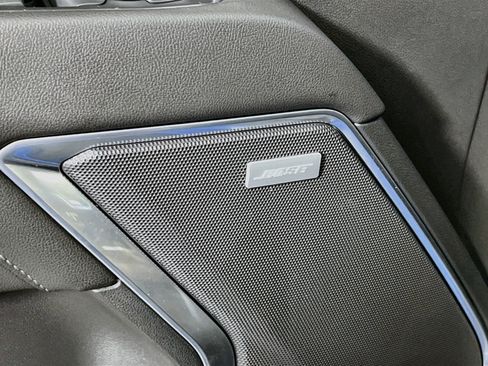 Used 2022 Chevrolet Silverado 1500 LT Trail Boss w/ Convenience Package II AWD/4WD image 19